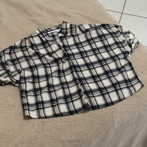 Plaid loose shirt👩🏻‍⚖️